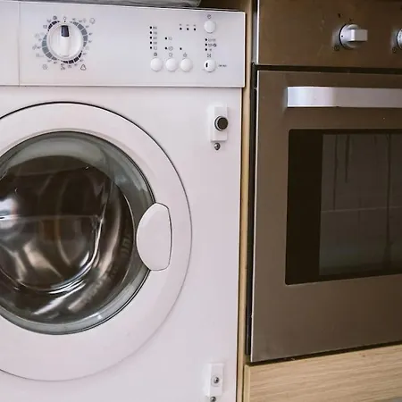 Lägenhet Caldas W/ Ac & Fast Net