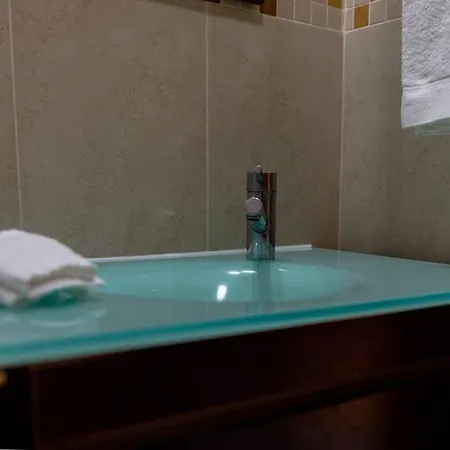 Lägenhet Caldas W/ Ac & Fast Net