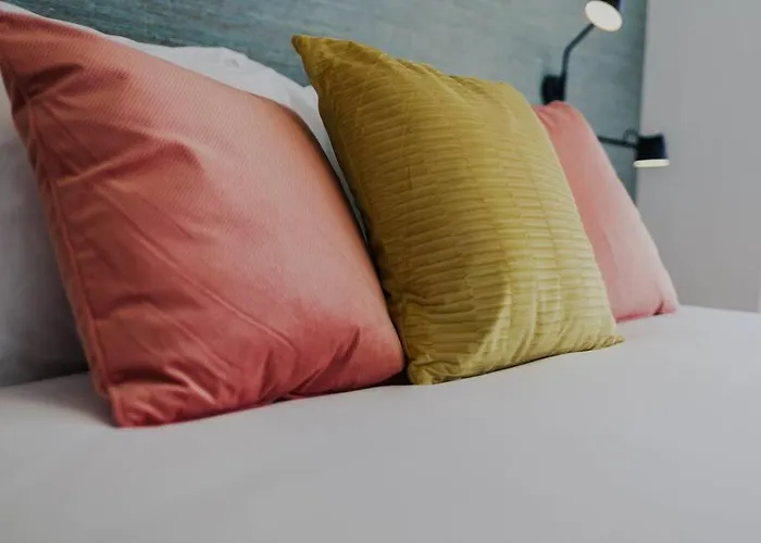 公寓 Caldas W/ Ac & Fast Net 卡尔达斯达·赖尼亚